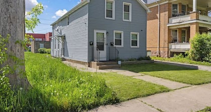 5Mins To Niagara Falls NY, Casino,2BR, Restaurants
