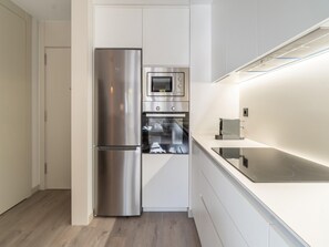 Apartment | Private kitchen - Stone Chalet Near Benasque and Scenic Lake (Benasque)