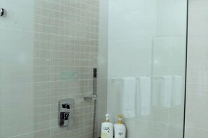 Bathroom - Vienna Classic Hotel (Shanghai Tinglin) (Shanghai)
