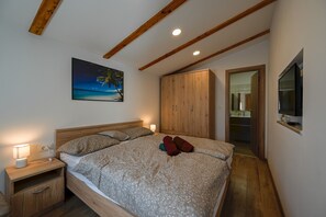 2 chambres, fer et planche à repasser, accès Internet, draps fournis