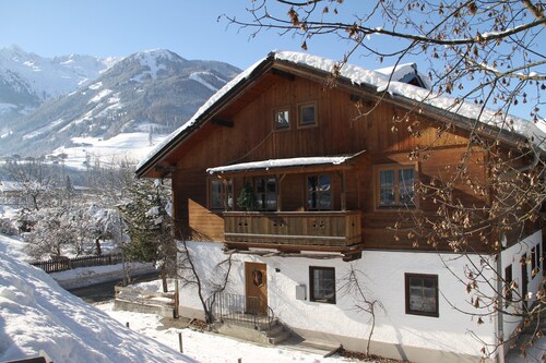 Flat in Mittersill Near Ski Slopes