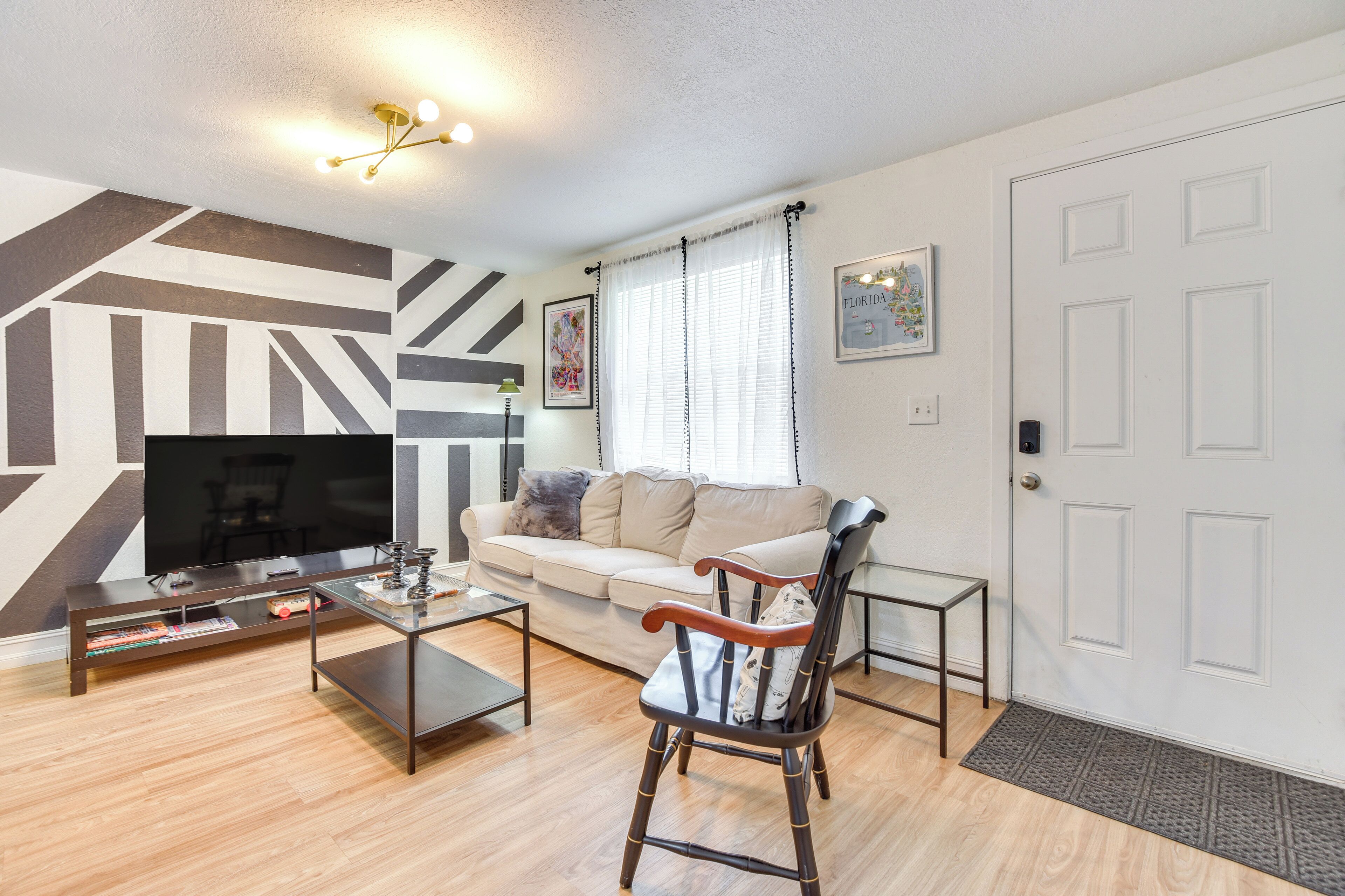 Pet-Friendly Palmetto Duplex ~ 2 Mi to Riverwalk!