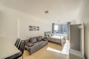Executive Apartment, Balcony, City View | Living area - Casa Campus Palermo Hollywood (Buenos Aires)