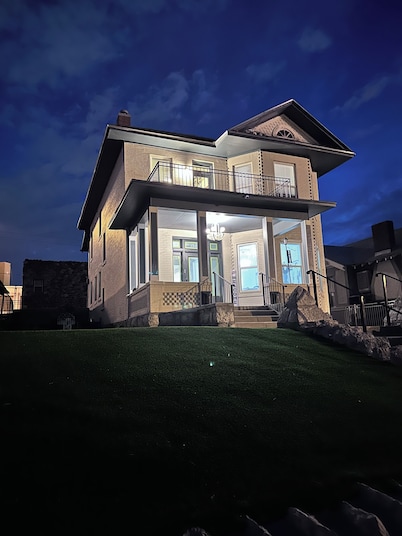 Elegant Victorian Parlor