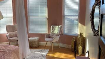 4 camere, ferro/asse da stiro, Wi-Fi gratuito, lenzuola