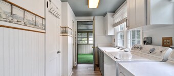 7 Bedrooms, Private Pool, Perfect Location!