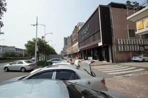 Unclassified image, 4 of 16, button - Yunjing hotel (Dongguan)