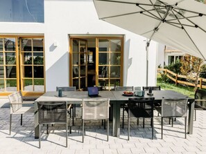 House | Dining - Cloud 9A Comfortable Holiday Residence (Traunstein)