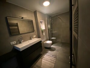 Apartment | Badezimmer