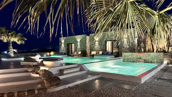 Seasonal outdoor pool, open 6:00 AM to 8:00 PM, pool loungers - Myconian Theros (Mykonos)