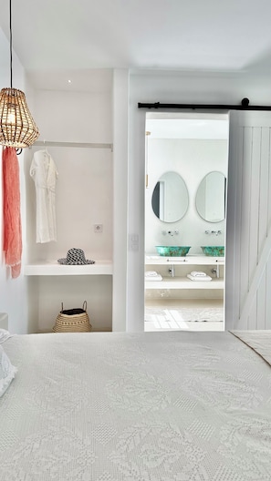 Junior Suite, Pool View | 1 bedroom, desk, laptop workspace, blackout drapes - Myconian Theros (Mykonos)