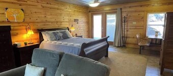 Greers Ferry Lake Front Studio