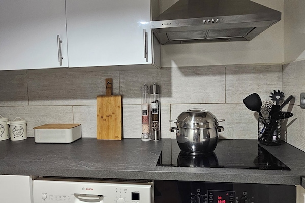 Microwave, oven, stovetop, dishwasher