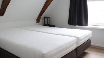 Apartment | 3 bedrooms, bed sheets