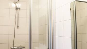 Apartment | Bathroom