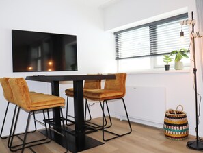 Apartment | Dining - 2 Modern Apartments in the Heart of Sneek (Sneek)