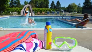 Piscina coperta, piscina all'aperto