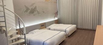 Shangjun Hotel (Hezhou Lingfeng Plaza Branch)