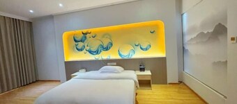 上郡酒店（贺州灵峰广场店）