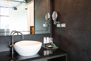 Bathroom - Xinshe Business Hotel Linsen Branch (Taipei)