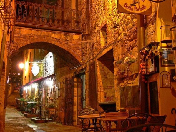 Dining - Fantastic Apartment in Massa Marittima (Massa Marittima)