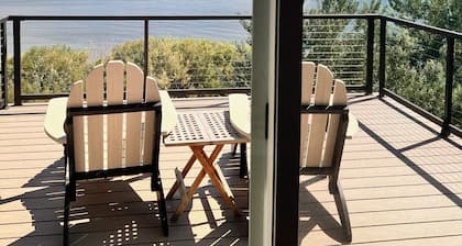 Luxury View Home on the Columbia River, Golf, Wineries & Gorge Amphitheater