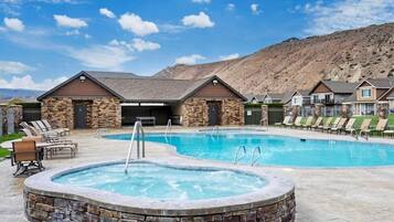 Ulkouima-allas, lämmitetty uima-allas