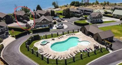 Luxury View Home on the Columbia River, Golf, Wineries & Gorge Amphitheater