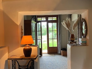 Room - Cosy Farmhouse Lussac-les-eglises, Swimming Pool (Lussac-Les-Eglises)