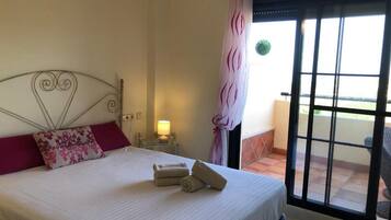 House | 2 bedrooms, bed sheets