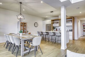 Condo, Mountain View | In-room dining