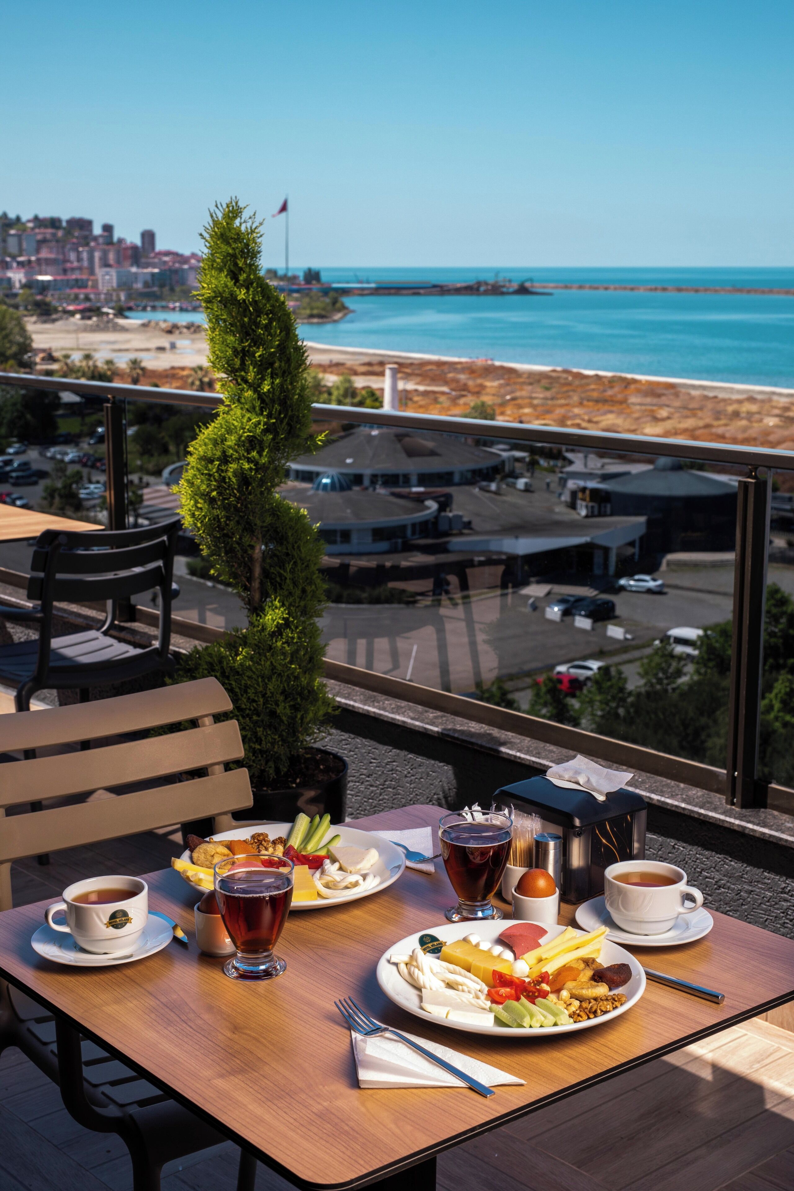 Desayuno buffet incluido todos los días 