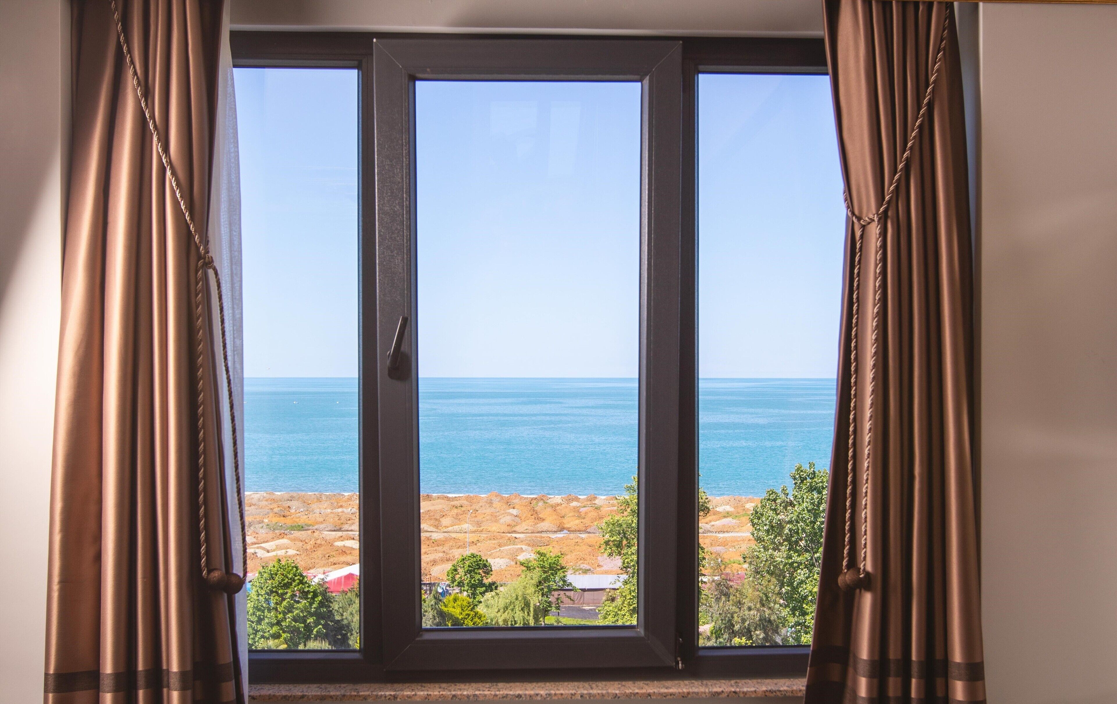 Deluxe Suite, Sea View | Terrace/patio