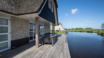 Villa | Exterior