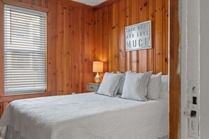 1 quarto, ferros/tábuas de passar roupa, Wi-Fi, roupa de cama