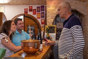 Bar (in der Unterkunft)