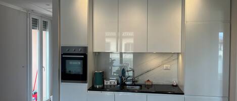 Horno, placa de cocina, lavavajillas, tetera/pava eléctrica