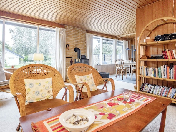 House | Interior - 4 Person Holiday Home in Frorup (Frørup)