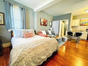1 bedroom, WiFi, bed sheets
