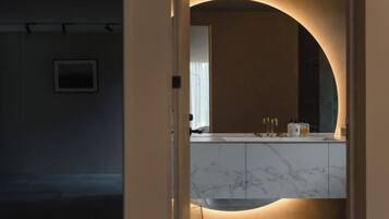 Strygejern/strygebræt, baby-/barnesenge