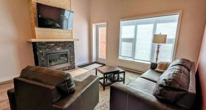 Yukon Hot Springs Villa #37 / pet friendly