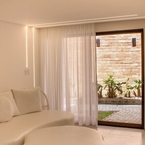 Interior - Hospedagem Triplex Beira Mar 7 Estrelas Patacho - Piscina com Vista Panorâmica (Porto de Pedras)