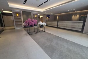 Lobby - Homeinn Plus Hotel (Beijing Zhongguancun East Road) (Beijing)