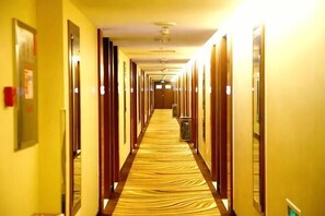 Interior - Tomorrow Wuzhou Hotel (Beijing West Railway Station Lize Business District) (Beijing)