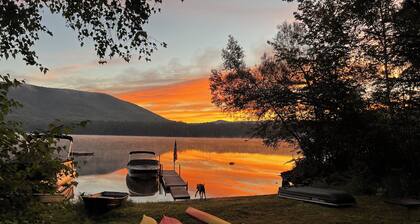 Lake Cottage - Put your Feet up and Relax!
