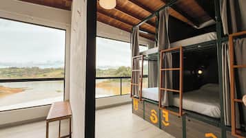 Family Room | 1 bedroom, bed sheets