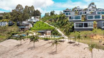 Beach nearby, water skiing, surfing, kayaking