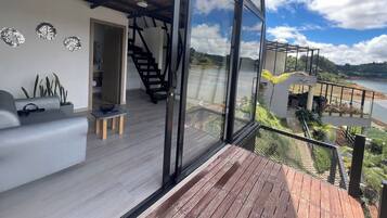 Deluxe Chalet | Balcony