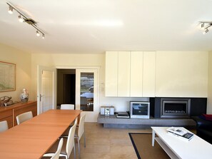Apartment | Dining - Apartment in De Haan Near the Beach (De Haan)