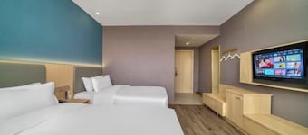 Heng 8 Chain Hotel (Tonglu Xuesheng Road)